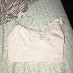 White under armour sports bra